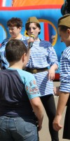 Празднование Дня Победы 9 мая 2013 года г.Москва, ул. Хачатуряна Празднование Дня Победы 9 мая 2013 года г.Москва, ул. Хачатуряна